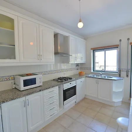 Townhouse Next To Falesia Albufeira