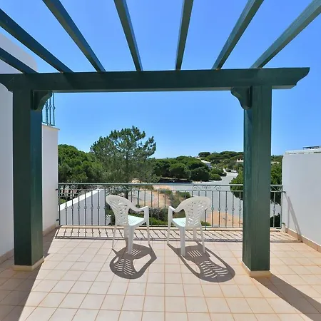 Townhouse Next To Falesia Casa vacanze Albufeira
