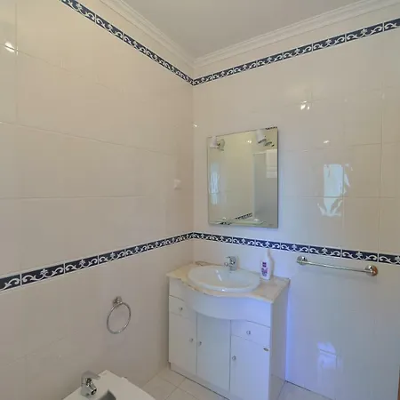 Townhouse Next To Falesia Semesterbostad Albufeira