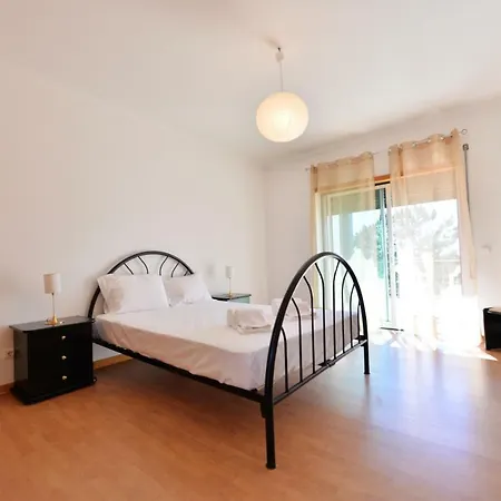 Townhouse Next To Falesia בית נופש אלבופיירה