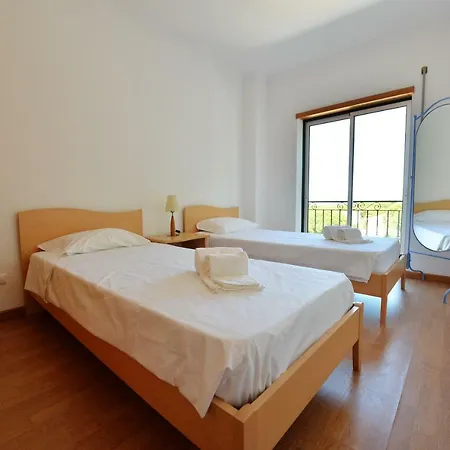 בית נופש Townhouse Next To Falesia אלבופיירה