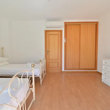 Townhouse Next To Falesia בית נופש